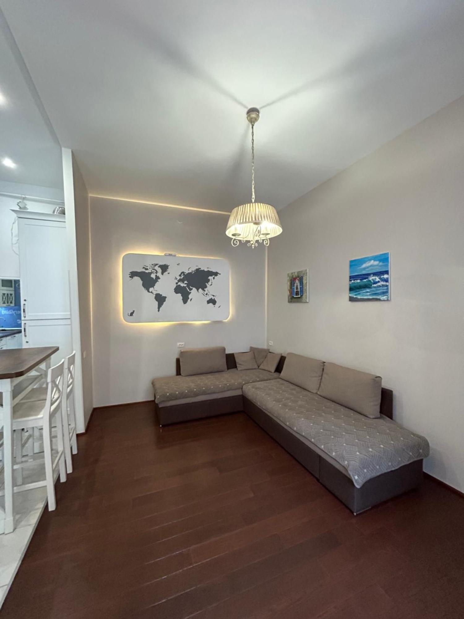 Modern Apartments In A Historical Place On Gorodotskaya Лвив Екстериор снимка